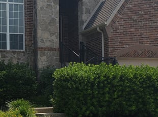 Bush Trimming by Martin Ferrara for Rebecca R. in San Antonio, TX