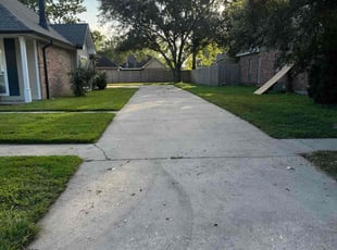 Lauren U.'s Lawn Service service result