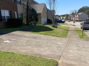 Tracy G.'s Lawn Care service result