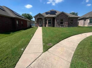Paradise G.'s Lawn Maintenance service result