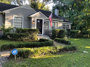 Bush Trimming by Hector Mieles for Thomas K. in Orlando, FL