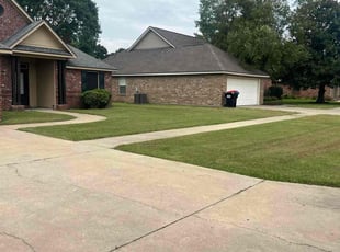 Kelly C.'s Lawn Mowing Service service result
