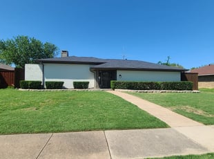 Bush Trimming by Macey Wheeler for Andrea N. in Plano, TX