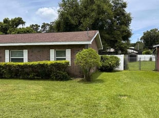 Bush Trimming by Hector's Lawncare C for Agustina C. in Orlando, FL