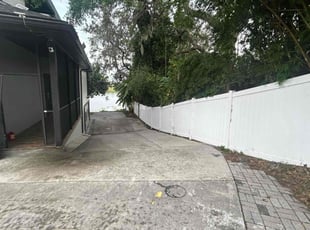 Bush Trimming by Feliciano Perez for Bill D. in Tampa, FL