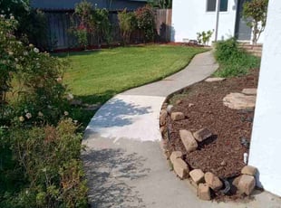 Kim F.'s Lawn Care service result