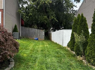 Jessica b.'s Yard Cutting service result