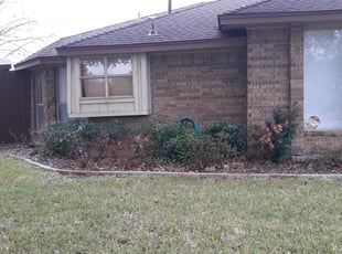 Bush Trimming by Eric Stuyvesant for Lucy W. in Richardson, TX