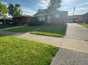 Naida R.'s Lawn Service service result
