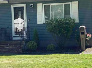 Bush Trimming by Duane Blackwood for Michael F. in West Seneca, NY
