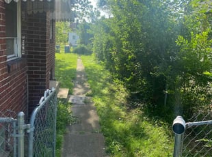 Bush Trimming by Lamar Ratney for Lianna D. in Gary, IN