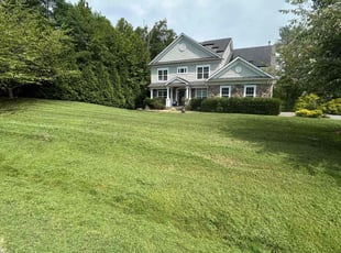 Ciarra D.'s Lawn Service service result