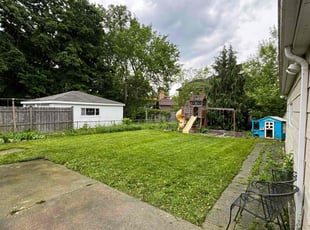 Suzanne R.'s Lawn Maintenance service result