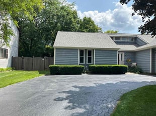 Bush Trimming by Phillip Kukla for Orlando J. in Gurnee, IL