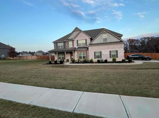 Jalissa P.'s Yard Cutting service result