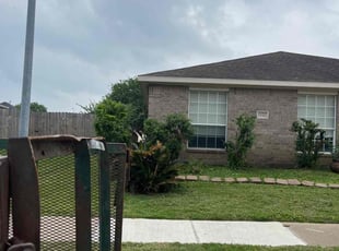 Bush Trimming by Chad Z Zibilski for Anthony N. in Houston, TX