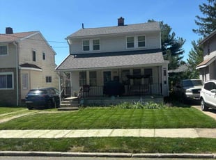 Kelly M.'s Lawn Maintenance service result