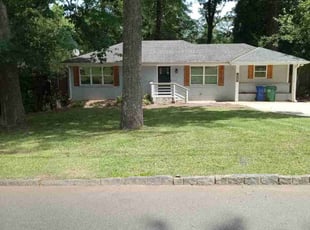 Leaf Removal by Lionel Lee for Alex S. in Decatur, GA