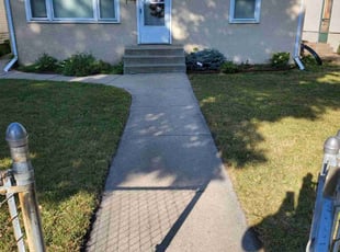 Deanna S.'s Grass Cutting service result