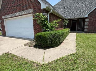 Bush Trimming by Dustin Meehan for Suzanne C. in Broken Arrow, OK