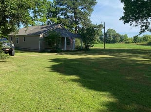April B.'s Lawn Service service result