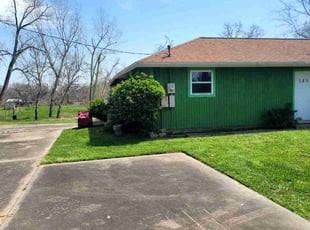 Mai V.'s Lawn Care service result