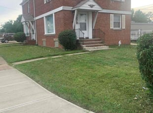 Bush Trimming by Marcus Williams for Jereld G. in Garfield Heights, OH