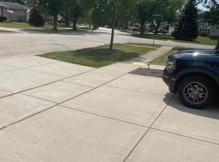 Jessica S.'s Lawn Mowing service result