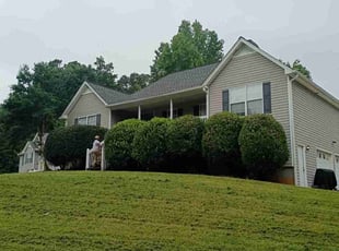 Bush Trimming by Elvin Dobbs for Chris L. in Dallas, GA