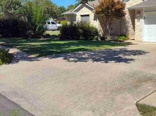 Aimee G.'s Lawn Mowing service result