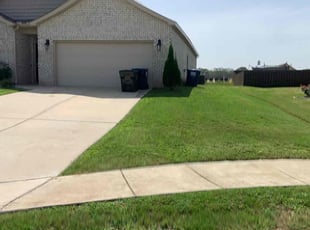 Melanie W.'s Lawn Mowing service result