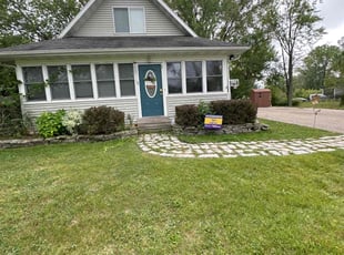 Bush Trimming by Matt Meicher for Felica W. in Madison, WI
