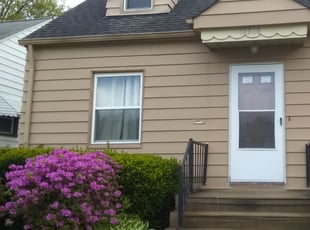 Bush Trimming by Dominique Terry for Sherrill M. in Maple Heights, OH