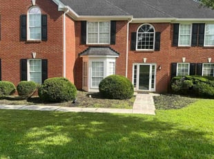 Bush Trimming by Anthony Stewart for Taneasha M. in Fayetteville, GA
