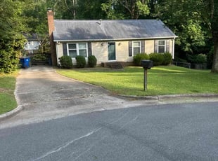 Nancy I.'s Lawn Service service result
