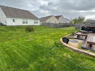 Lora B.'s Lawn Care service result