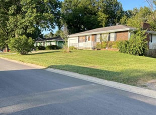 Laura C.'s Grass Cutting service result