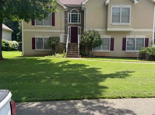 Alfonzo J.'s Lawn Maintenance service result
