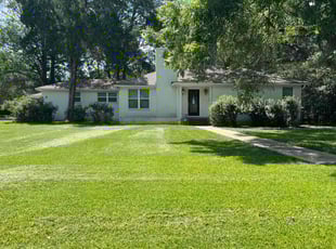 Kathy S.'s Lawn Maintenance service result
