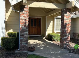 Bush Trimming by Luis Ocampo for Sharon T. in Sacramento, CA