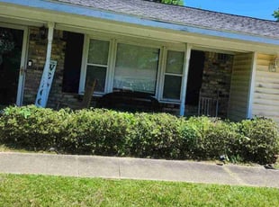 Bush Trimming by Jacob Wilson for William R. in Goose Creek, SC