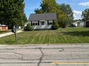 Melissa R.'s Lawn Mowing service result