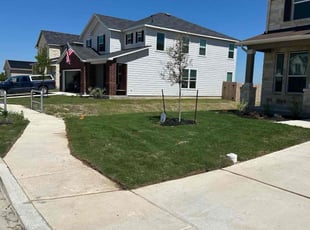 Cindi K.'s Lawn Service service result
