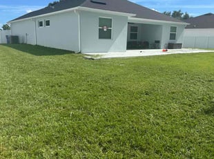 Stefanie S.'s Lawn Service service result