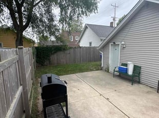 Bush Trimming by Mario Esteban for Steve S. in Kenosha, WI