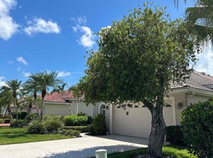 Weeding by Melvin Marroquin for Kelly G. in Sarasota, FL