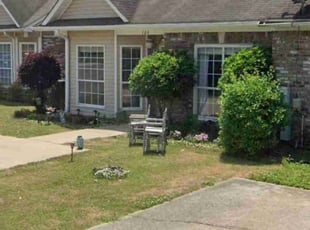 Leaf Removal by Christopher Lewis for Miranda G. in Pelham, AL