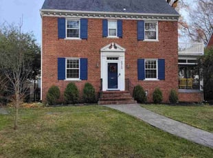Leaf Removal by Mike Williams for Leslie M. in Richmond, VA