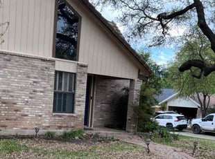 Leaf Removal by Sean Petersen for David M. in Boerne, TX