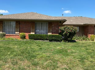 Bush Trimming by Jason Parker for Jessica R. in Edmond, OK